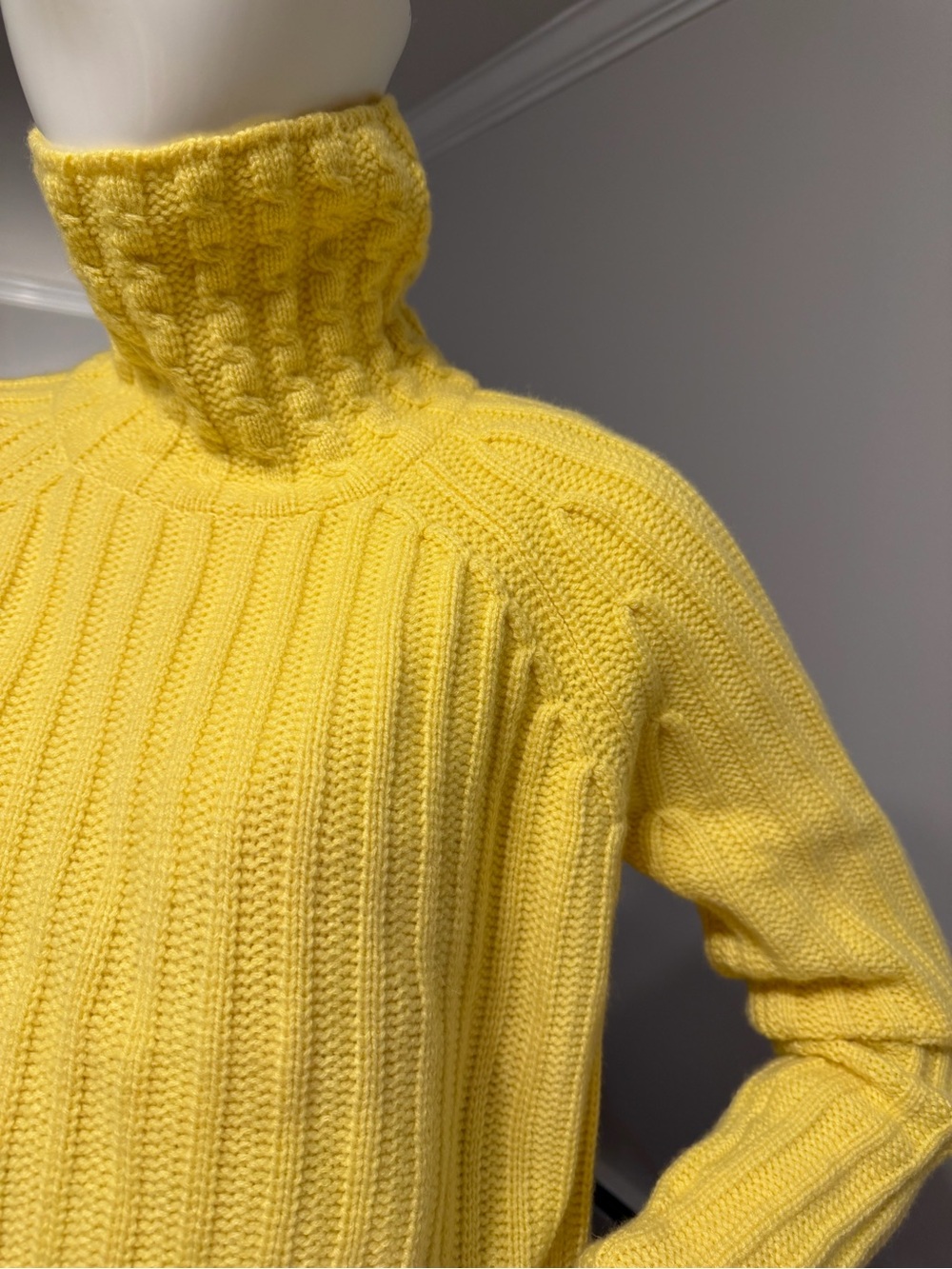 Loro Piana Pale Yellow Cashmere Knit Sweater